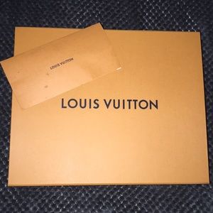 REAL Louis Vuitton BRAND NEW NEVER USED! Orig pckg